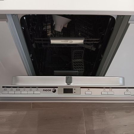 Puerta De Hierro Apartments Мадрид Екстериор снимка