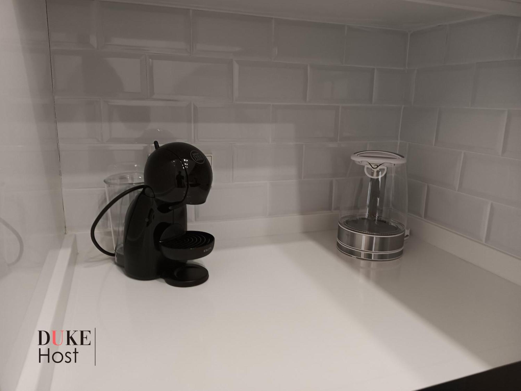 Puerta De Hierro Apartments Мадрид Екстериор снимка